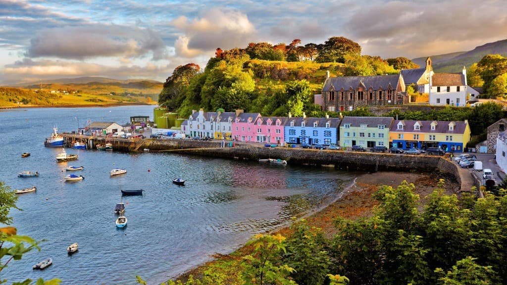 Colourful harbour houses and boats at Portree on the Isle of Skye